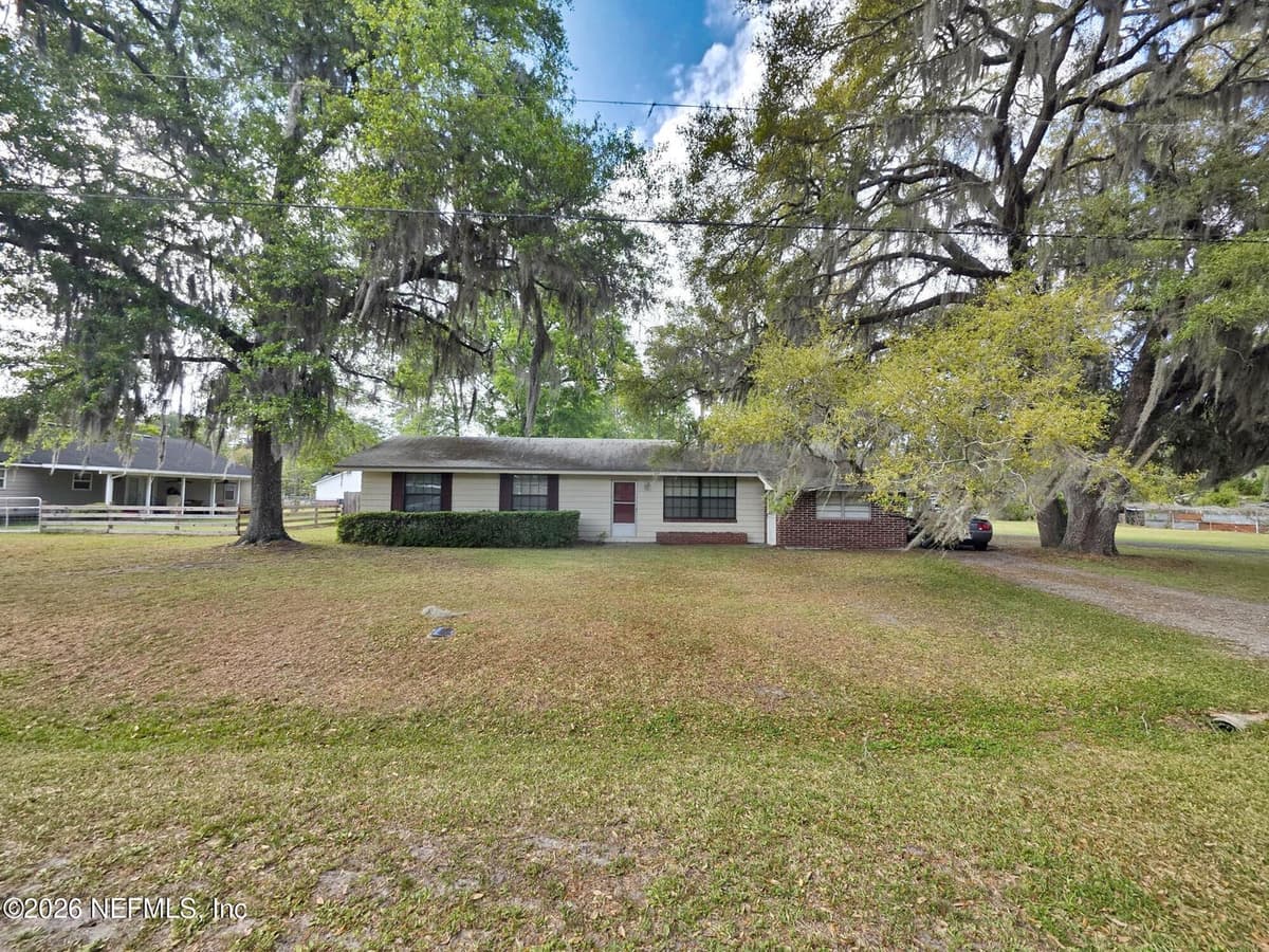37204 W THIRD (INCLUDES ADJACENT LOT) Street, Hilliard, FL 32046 2