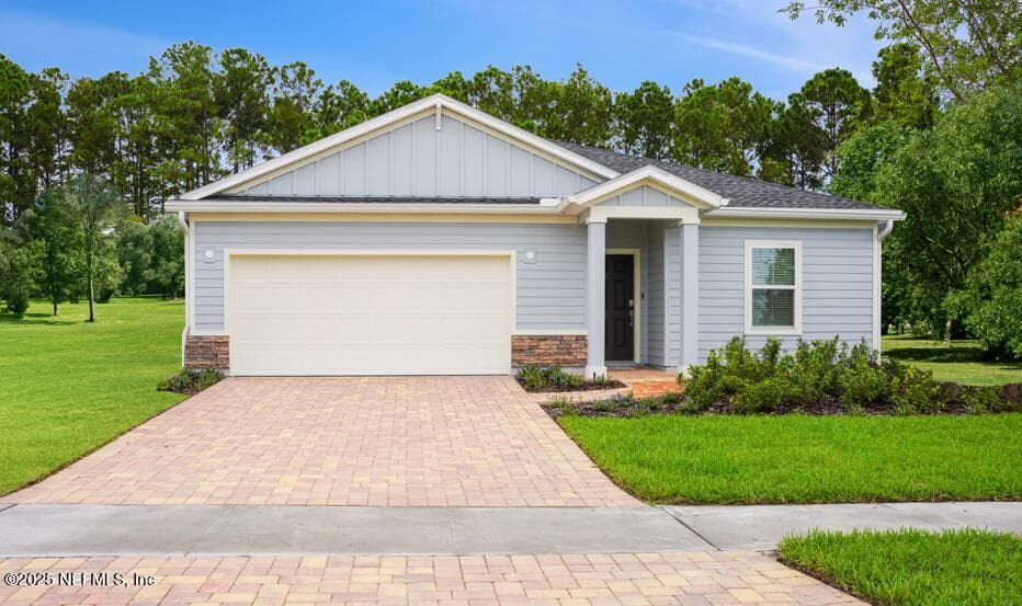 2660 FIELD DAISY Lane, Green Cove Springs, FL 32043