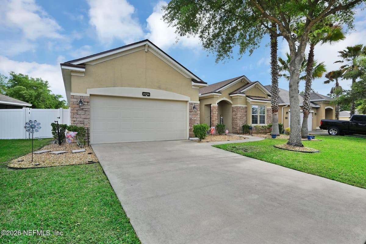 15791 LEXINGTON PARK Boulevard, Jacksonville, FL 32218 3
