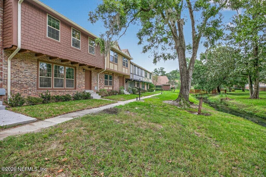 8207 KENSINGTON Square, Jacksonville, FL 32217 2