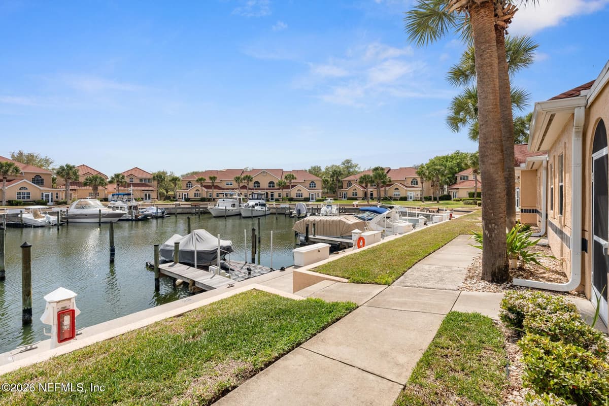 37 CAPTAINS Walk, Palm Coast, FL 32137 2