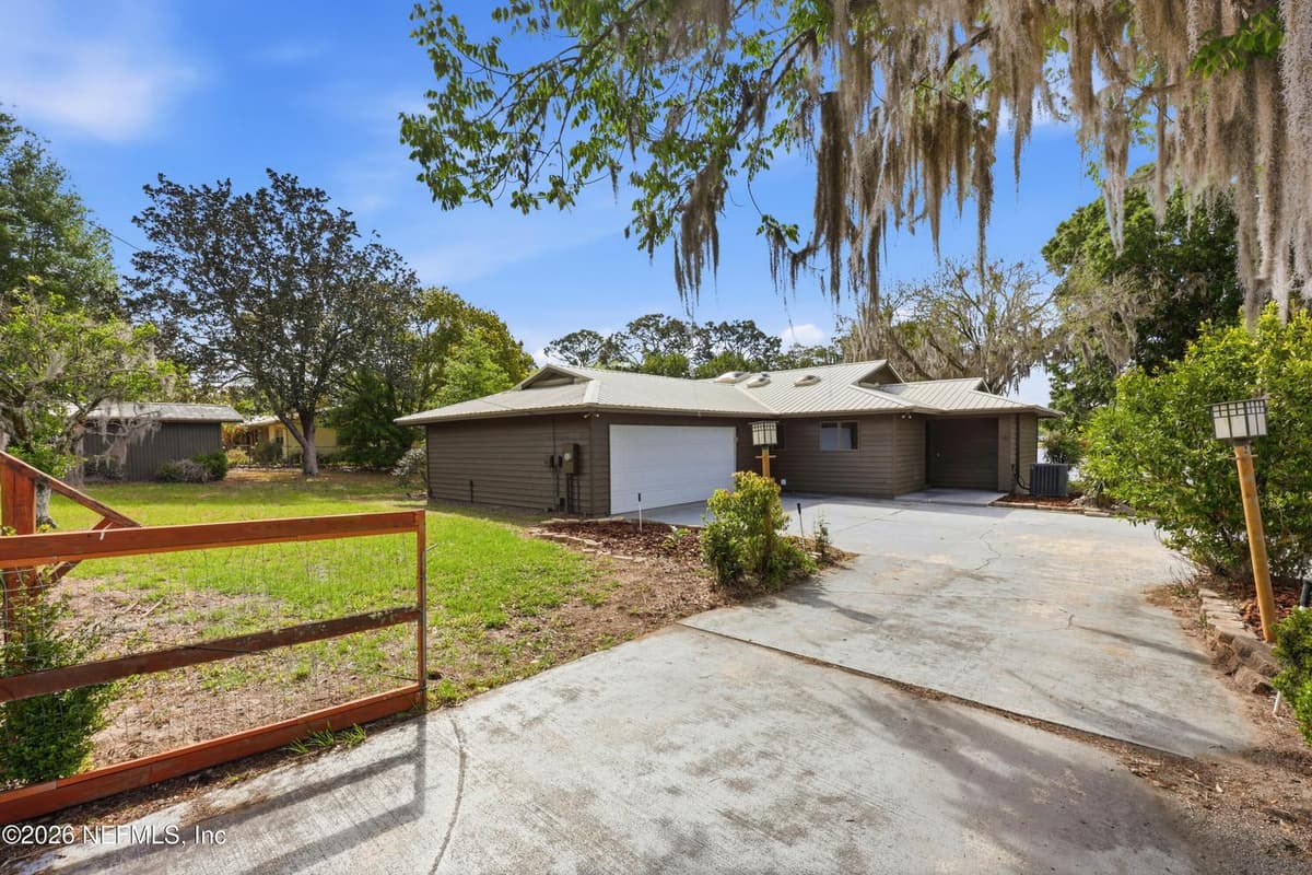 125 TWIN LAKE GROVE Drive, Interlachen, FL 32148, Interlachen, FL - photo 3