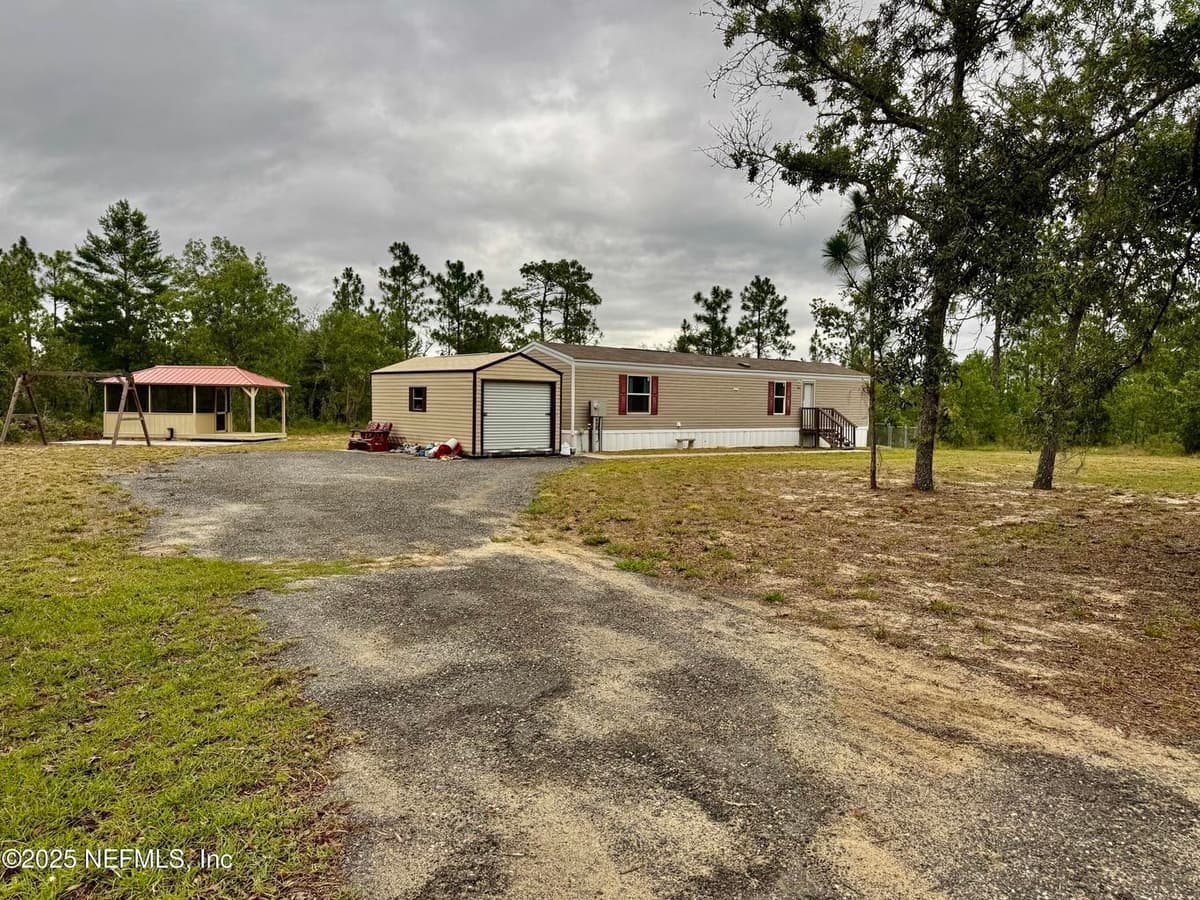 410 LILY Trail, Interlachen, FL 32148 3
