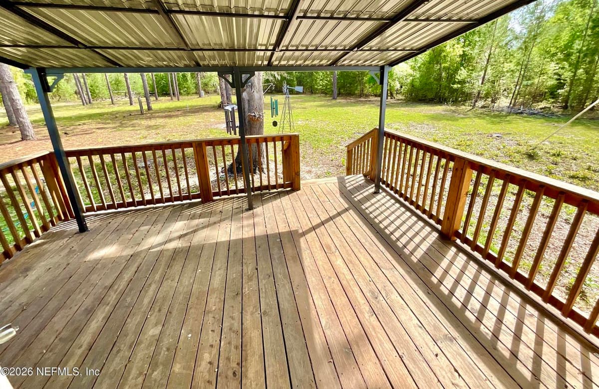 175 WHIRLWIND LOOP Loop, Hawthorne, FL 32640 3