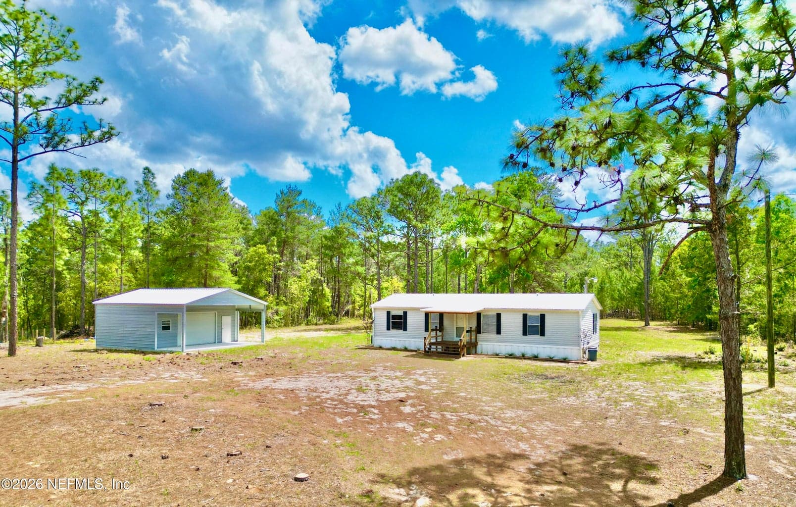 175 WHIRLWIND LOOP Loop, Hawthorne, FL 32640