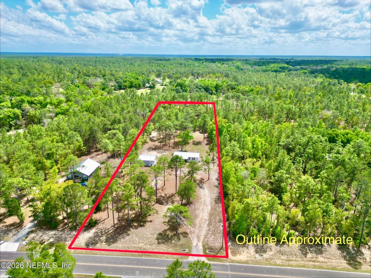 175 WHIRLWIND LOOP Loop, Hawthorne, FL 32640 2