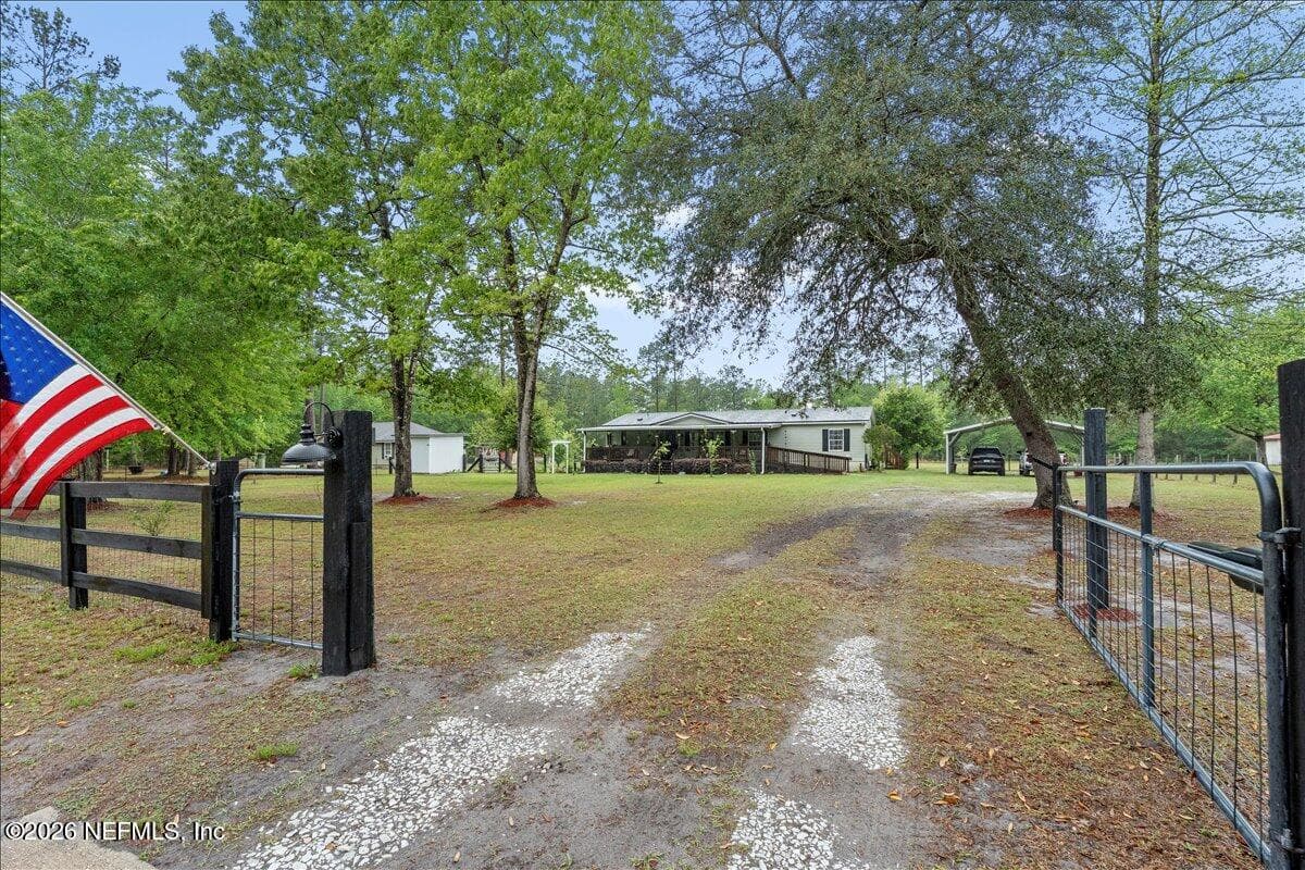 30590 COUNTY ROAD 121, Hilliard, FL 32046