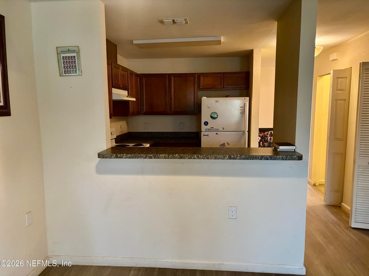 181 OCEANGATE Drive, Atlantic Beach, FL 32233 3