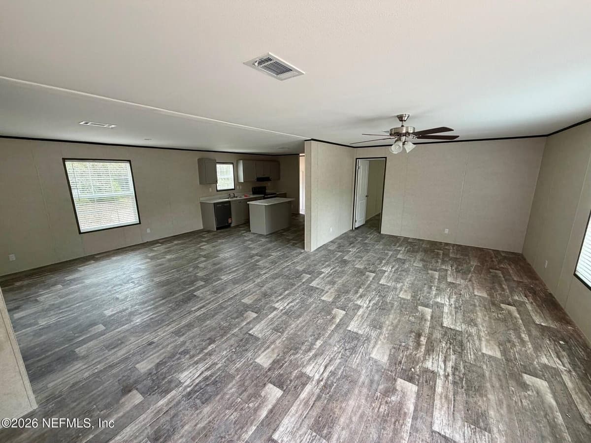 352 N COUNTY ROAD 315, Interlachen, FL 32148 3