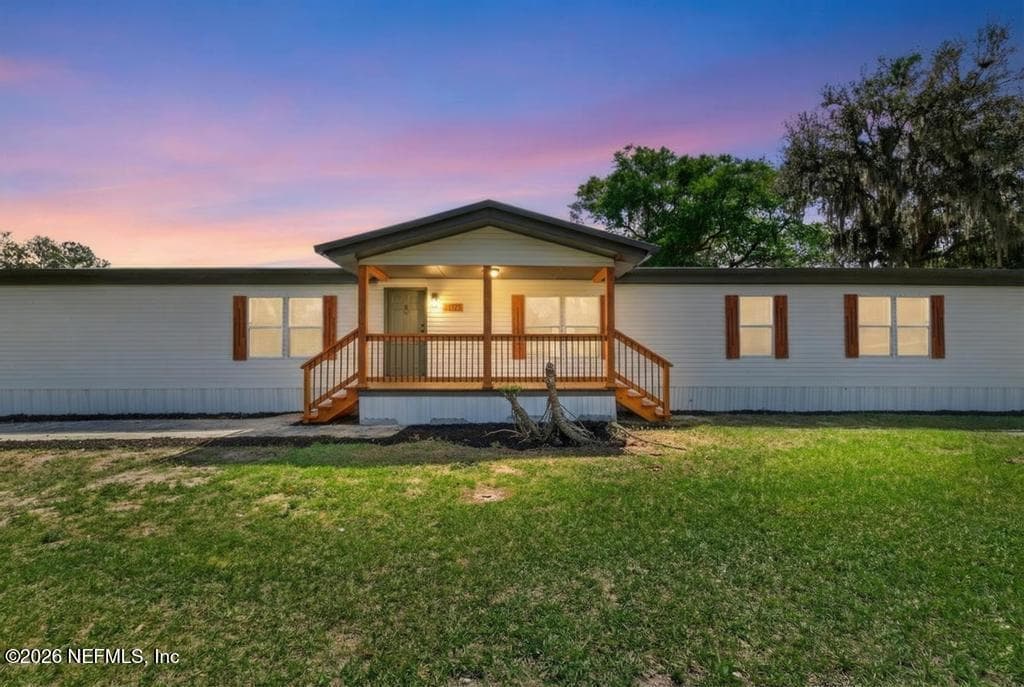 100 PICKEREL Avenue, Satsuma, FL 32189
