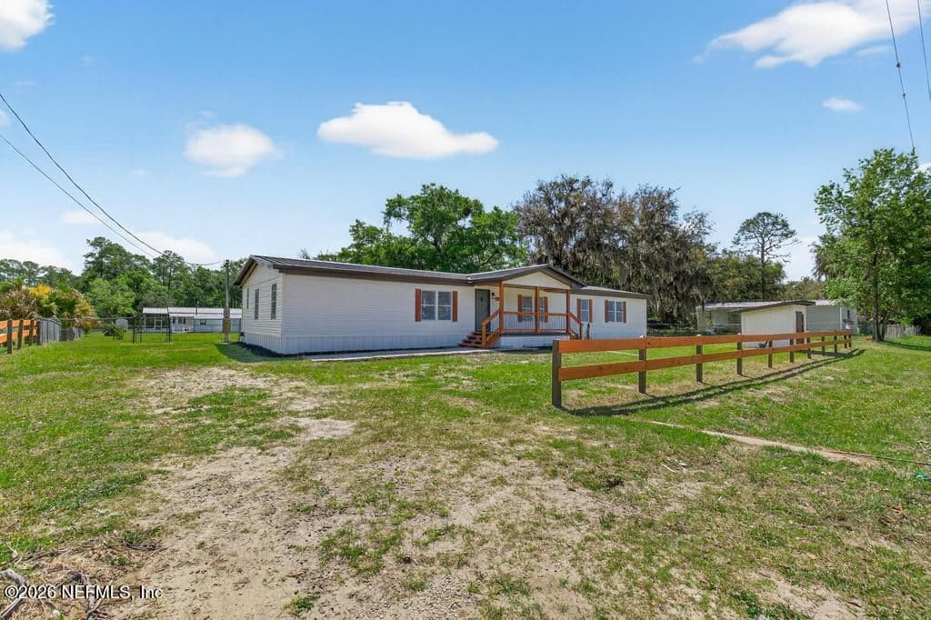 100 PICKEREL Avenue, Satsuma, FL 32189 3