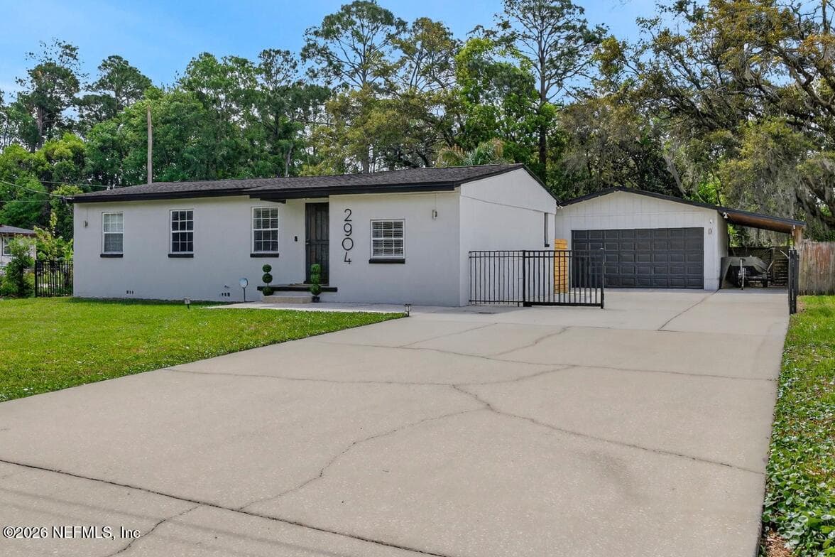 2904 JERRY Lane, Jacksonville, FL 32218