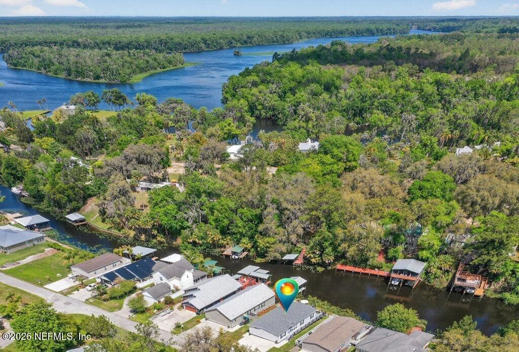 293 MAXWELL Drive, Welaka, FL 32193 2