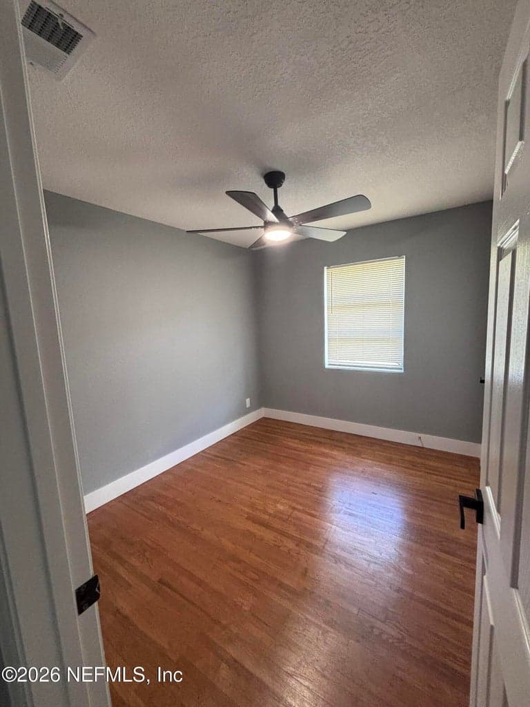 6244 PETTIFORD Drive W, Jacksonville, FL 32209 3