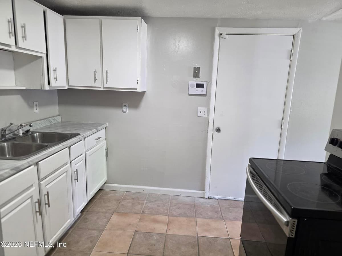 1984 W 3RD Street, Jacksonville, FL 32209 3
