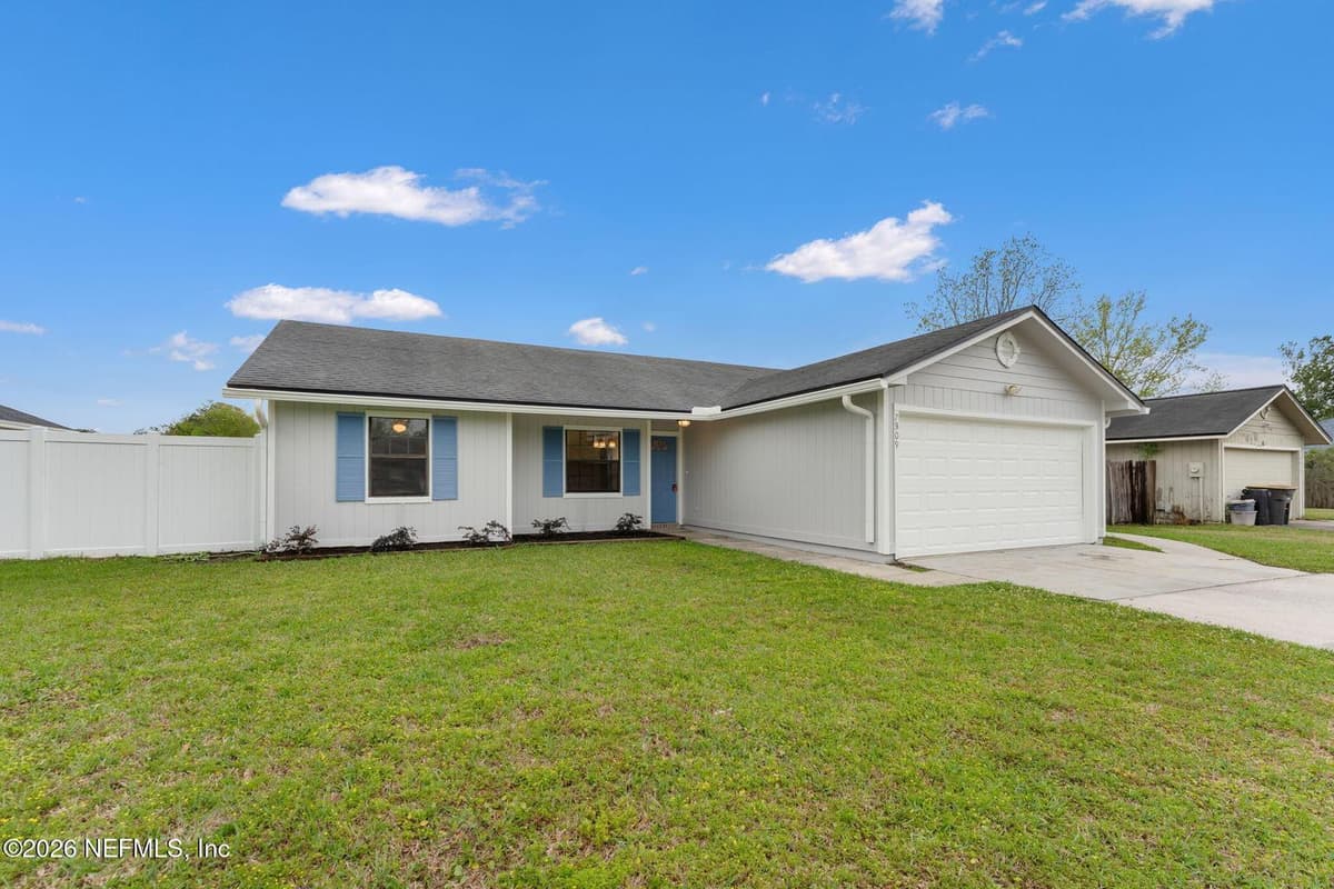 7809 ALLSPICE Circle E, Jacksonville, FL 32244 2