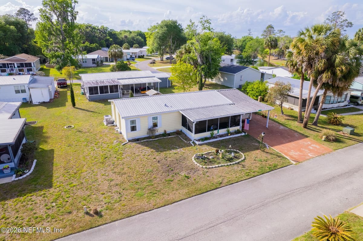 109 BAYOU Drive, Satsuma, FL 32189 2
