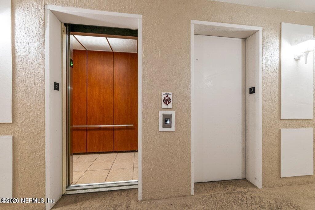 7801 POINT MEADOWS Drive 5301, Jacksonville, FL 32256 3