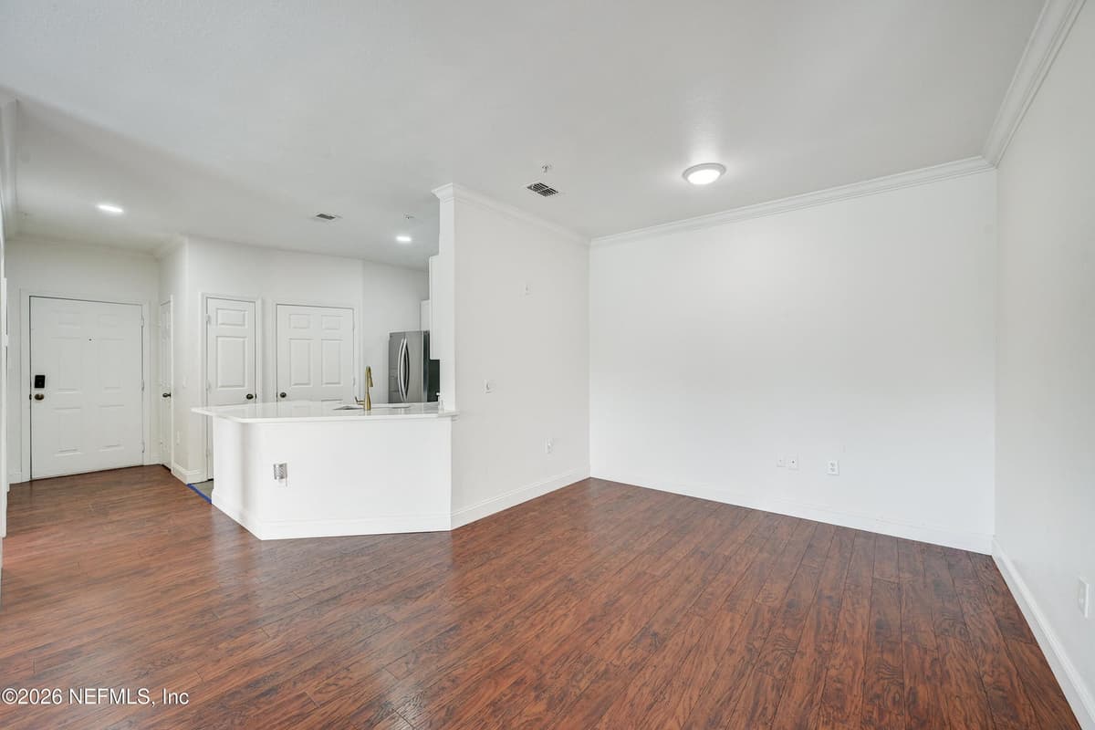 10961 BURNT MILL Road 824, Jacksonville, FL 32256 3
