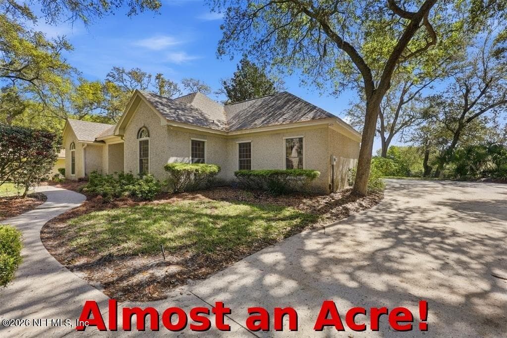 2144 LAKESIDE Drive E, Fernandina Beach, FL 32034