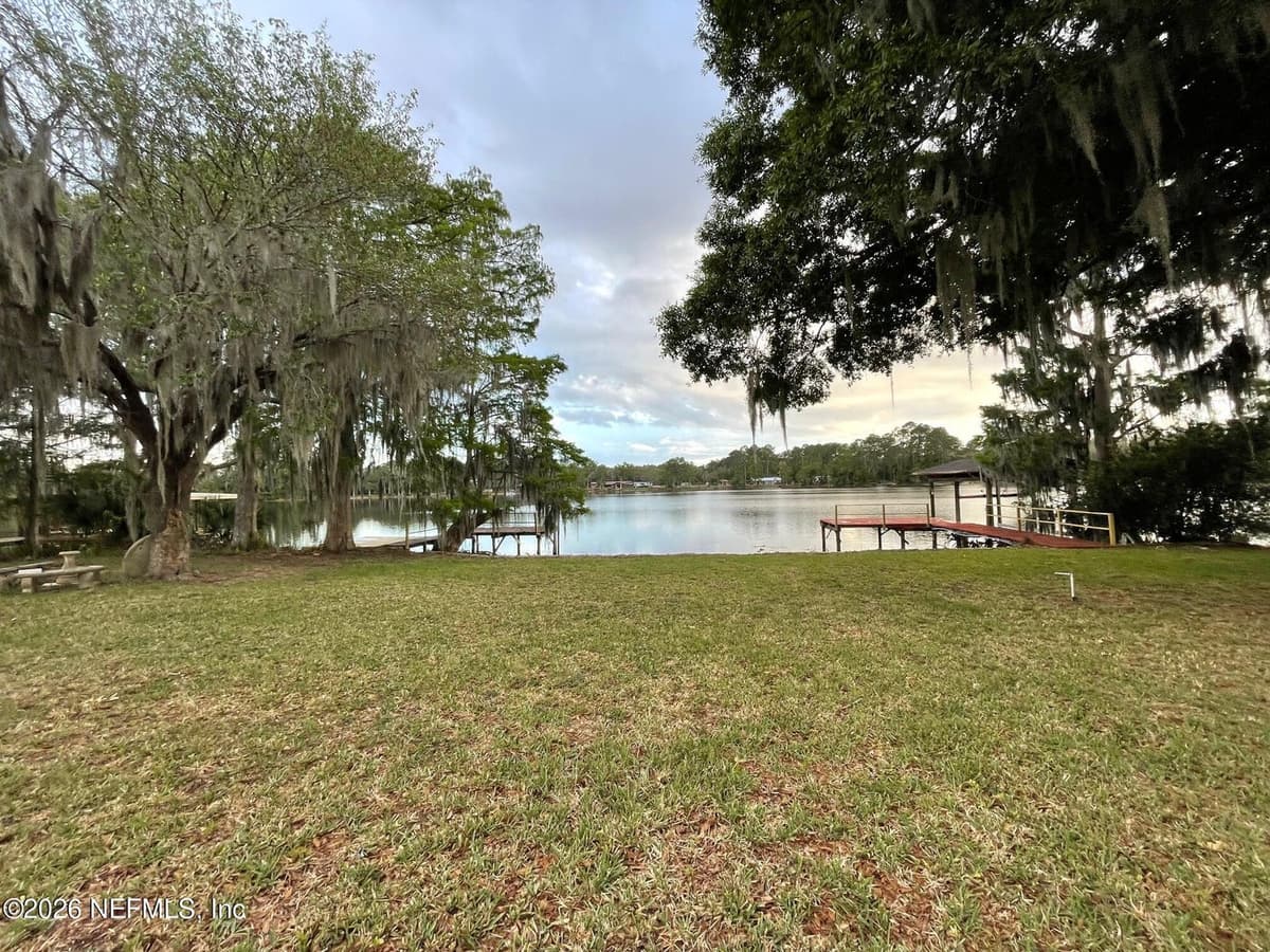 125 TWIN LAKE GROVE Drive, Interlachen, FL 32148, Interlachen, FL - photo 2