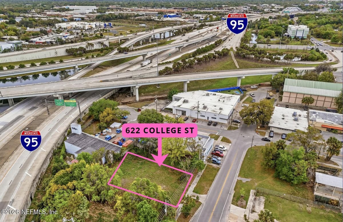 622 COLLEGE Street, Jacksonville, FL 32204 3