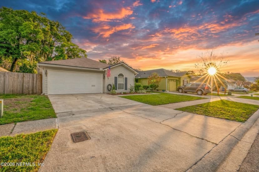 925 MAJESTIC CYPRESS Drive N, Jacksonville, FL 32233