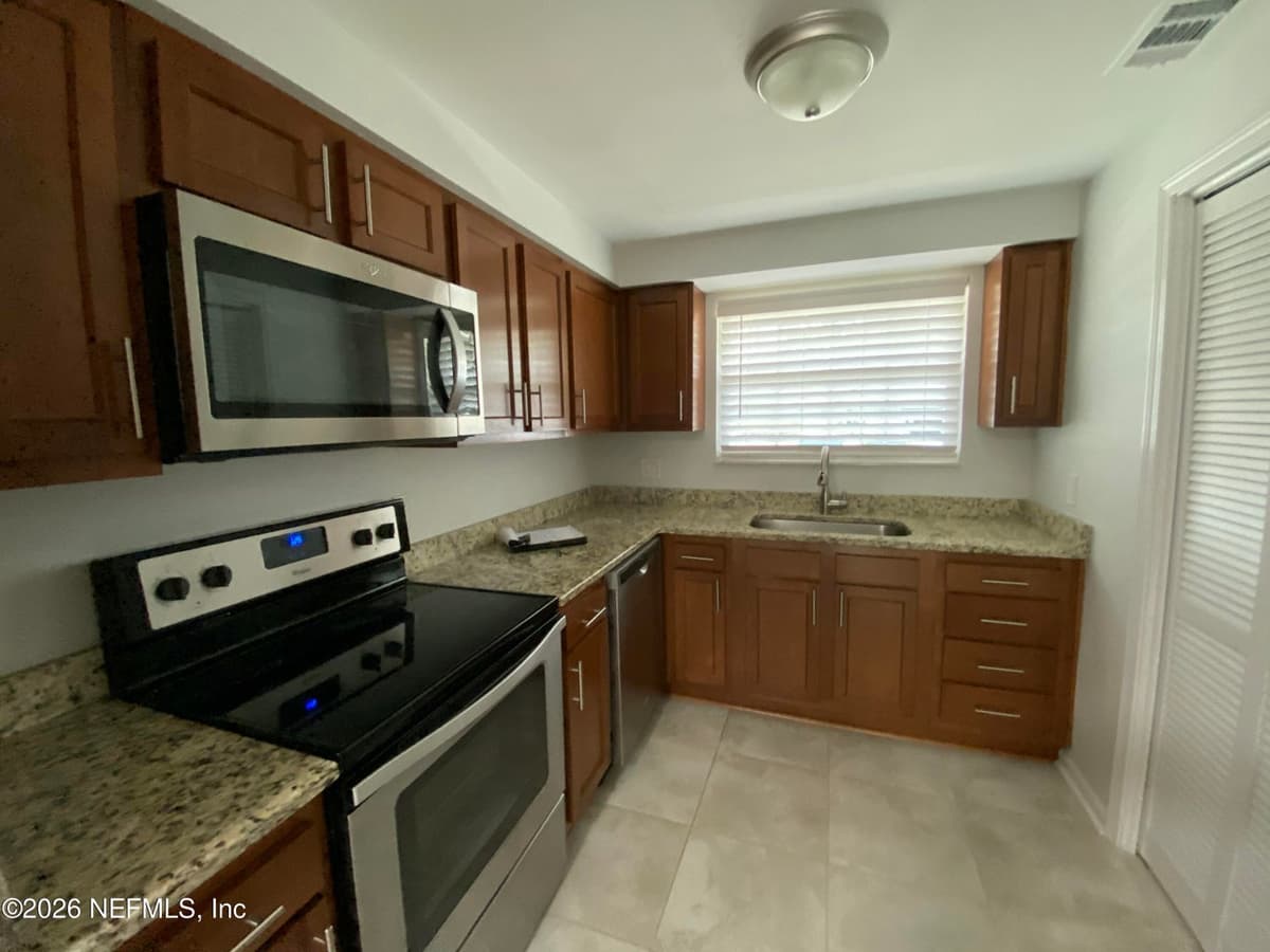 9252 SAN JOSE Boulevard 4002, Jacksonville, FL 32257 2