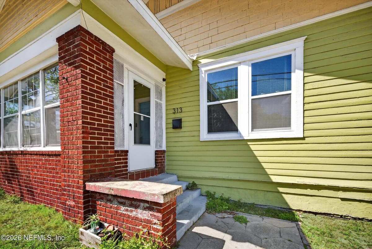 313 W 18TH Street, Jacksonville, FL 32206 2