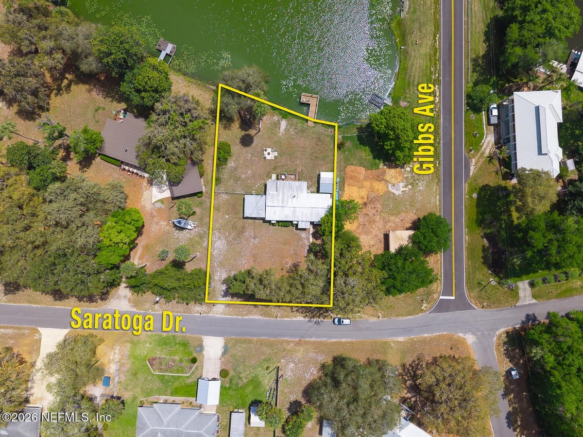 215 SARATOGA Drive, Satsuma, FL 32189 2