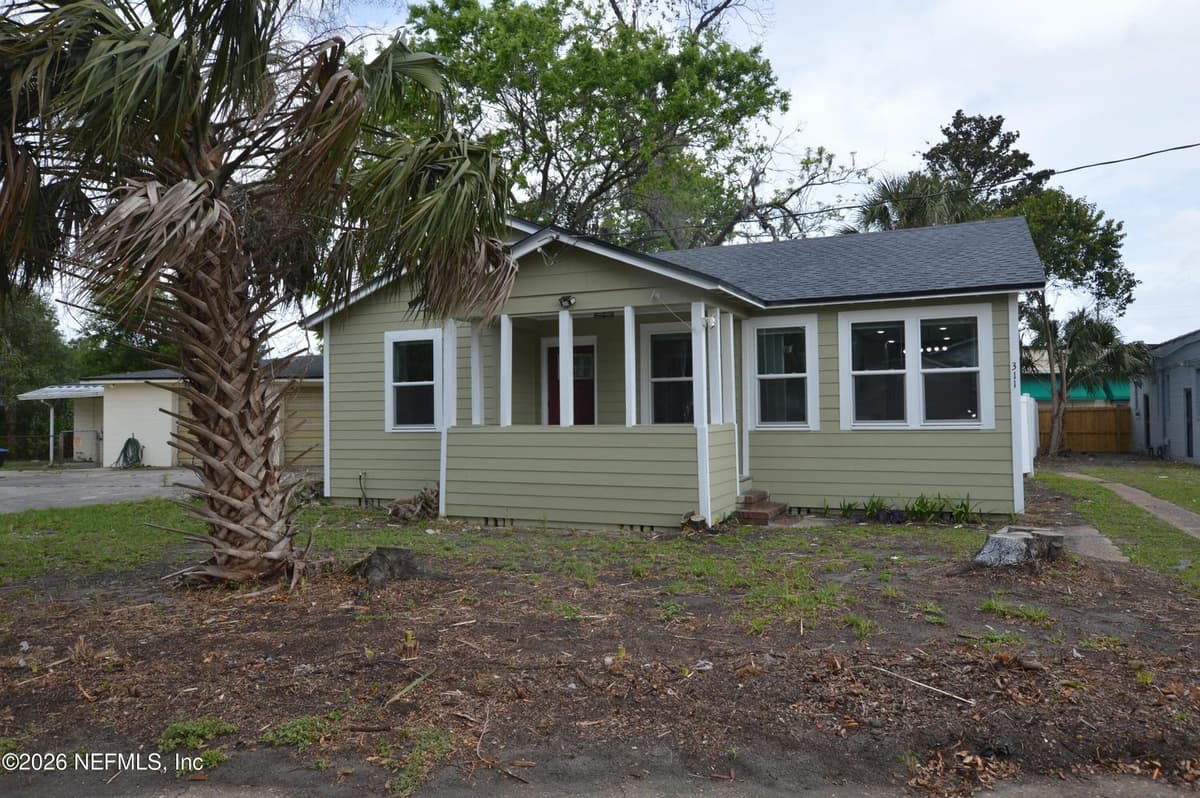 311 CHESTNUT Drive, Jacksonville, FL 32208 2