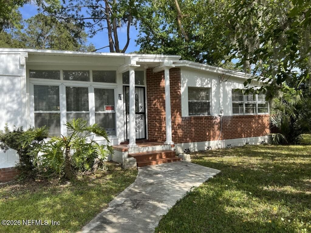 6831 RHONE Drive, Jacksonville, FL 32208