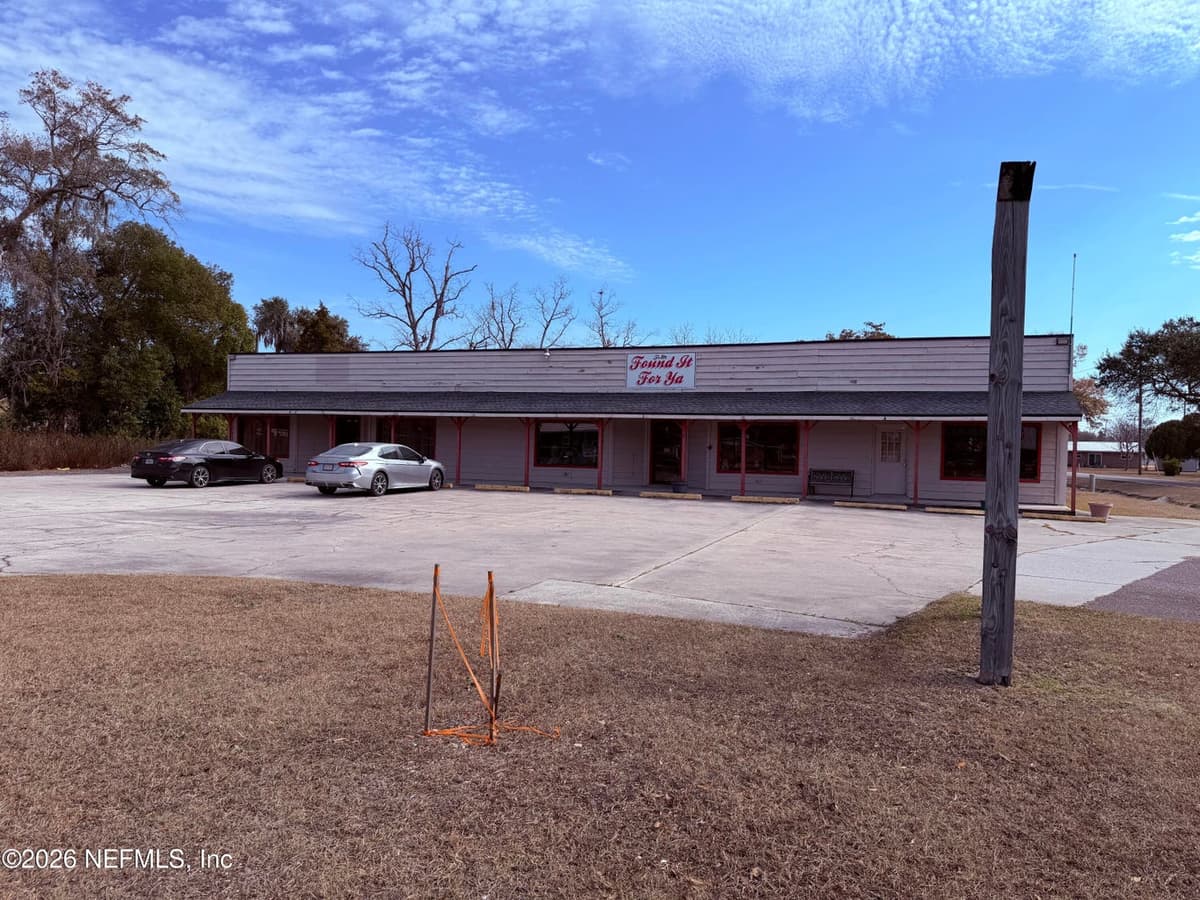 403 N LOWDER Street, Macclenny, FL 32063 2