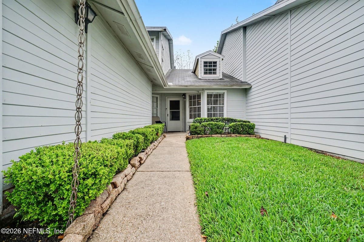 4564 WANDERING OAKS Court, Jacksonville, FL 32257 2