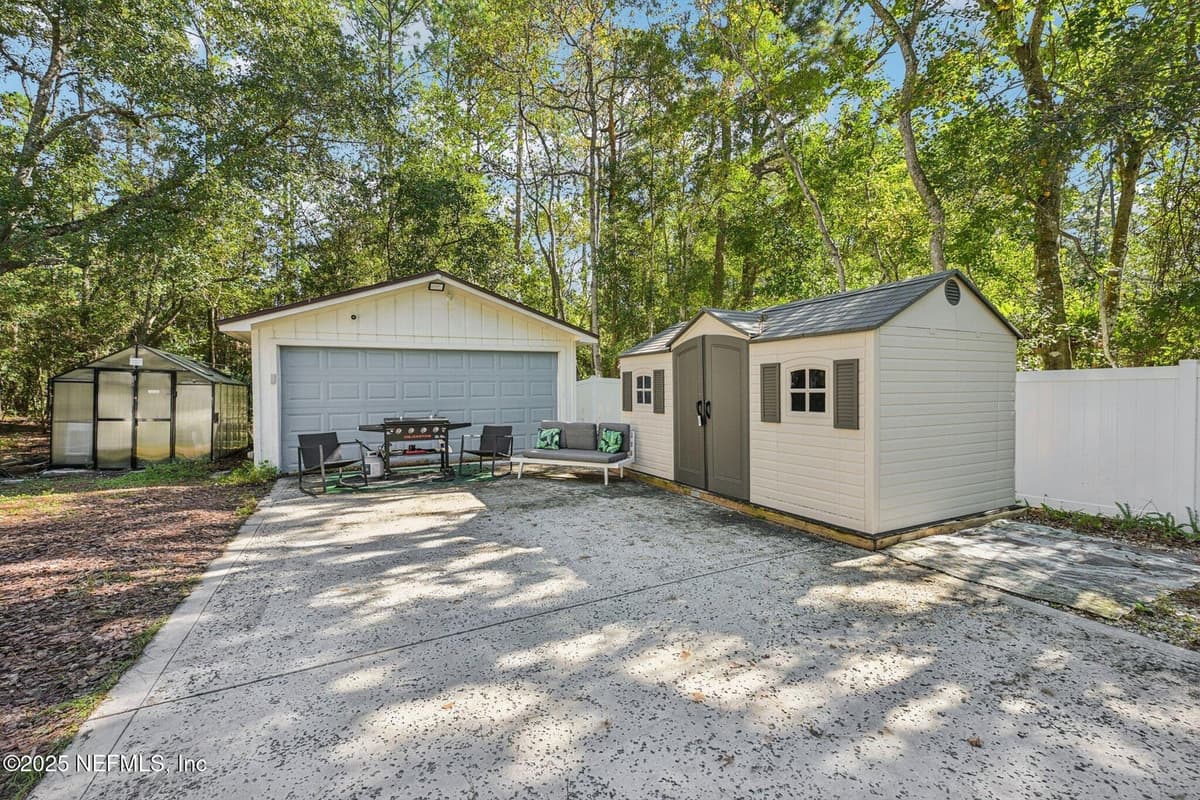 1265 WHISPERING PINES Road, St. Johns, FL 32259 3
