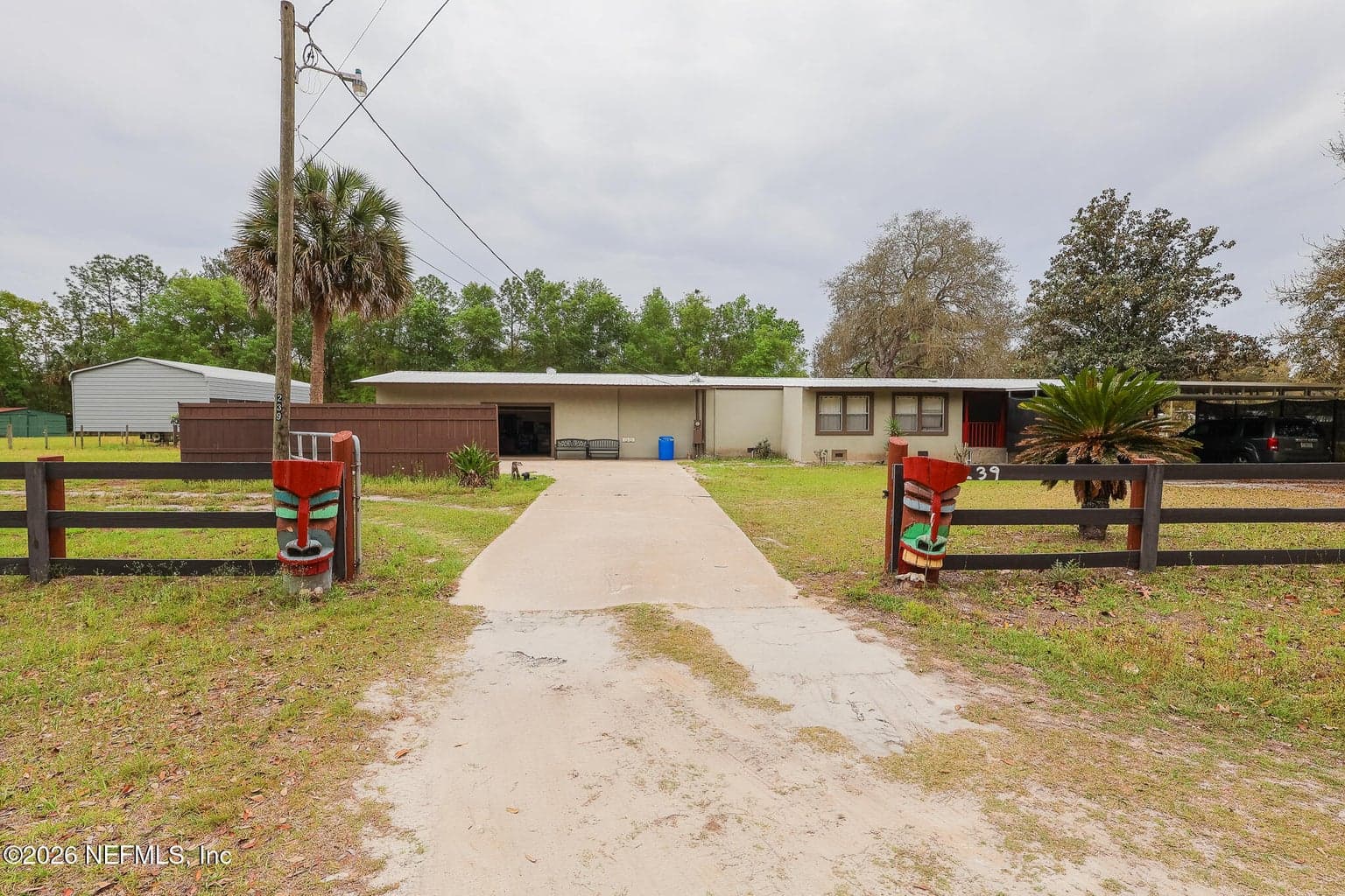 239 LYNNE Drive, Palatka, FL 32177