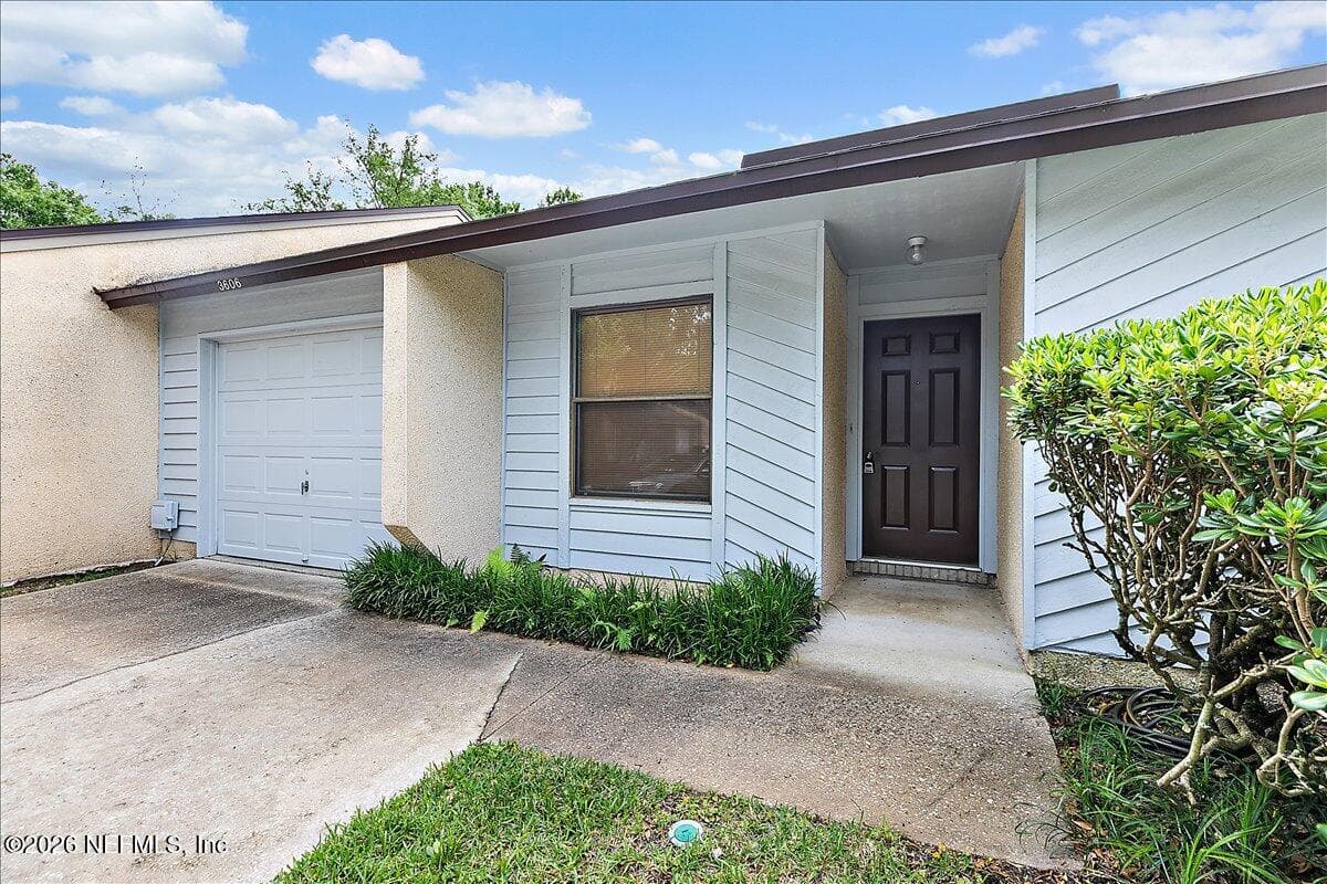 3606 CHAPPI Way, Jacksonville, FL 32223 2