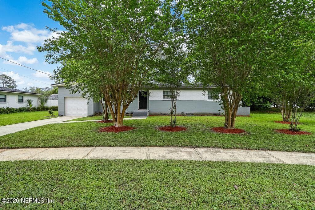6104 VASARI Drive, Jacksonville, FL 32216 3