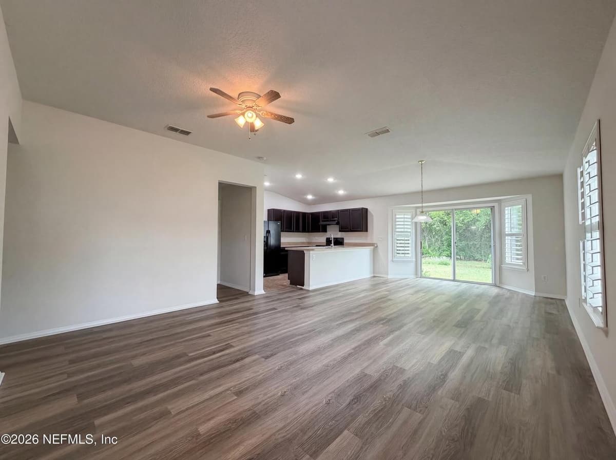 11862 ALEXANDRA Drive, Jacksonville, FL 32218 3