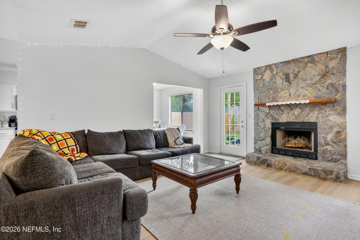 3651 LUMBERJACK Circle N, Jacksonville, FL 32223 3