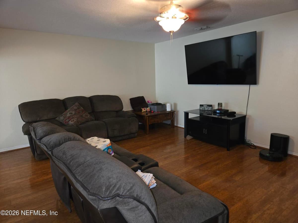7070 ST IVES Court, Jacksonville, FL 32244 2