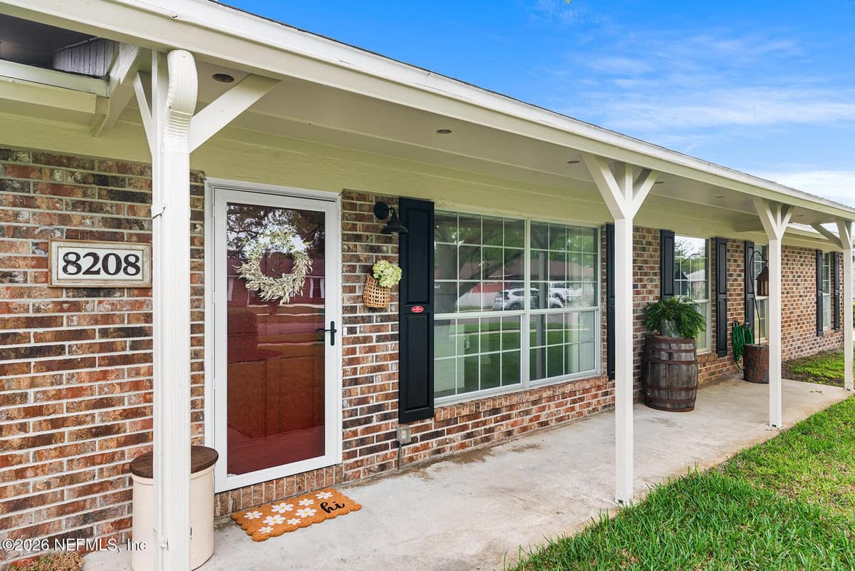 8208 WORM WOOD Road, Jacksonville, FL 32210 3
