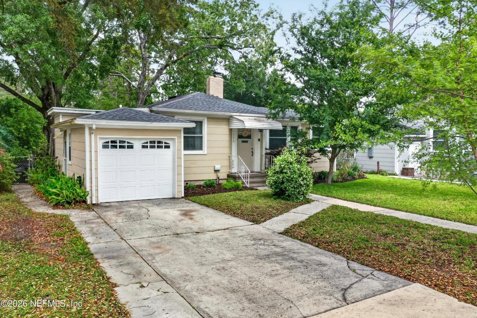 1573 CHARON Road, Jacksonville, FL 32205