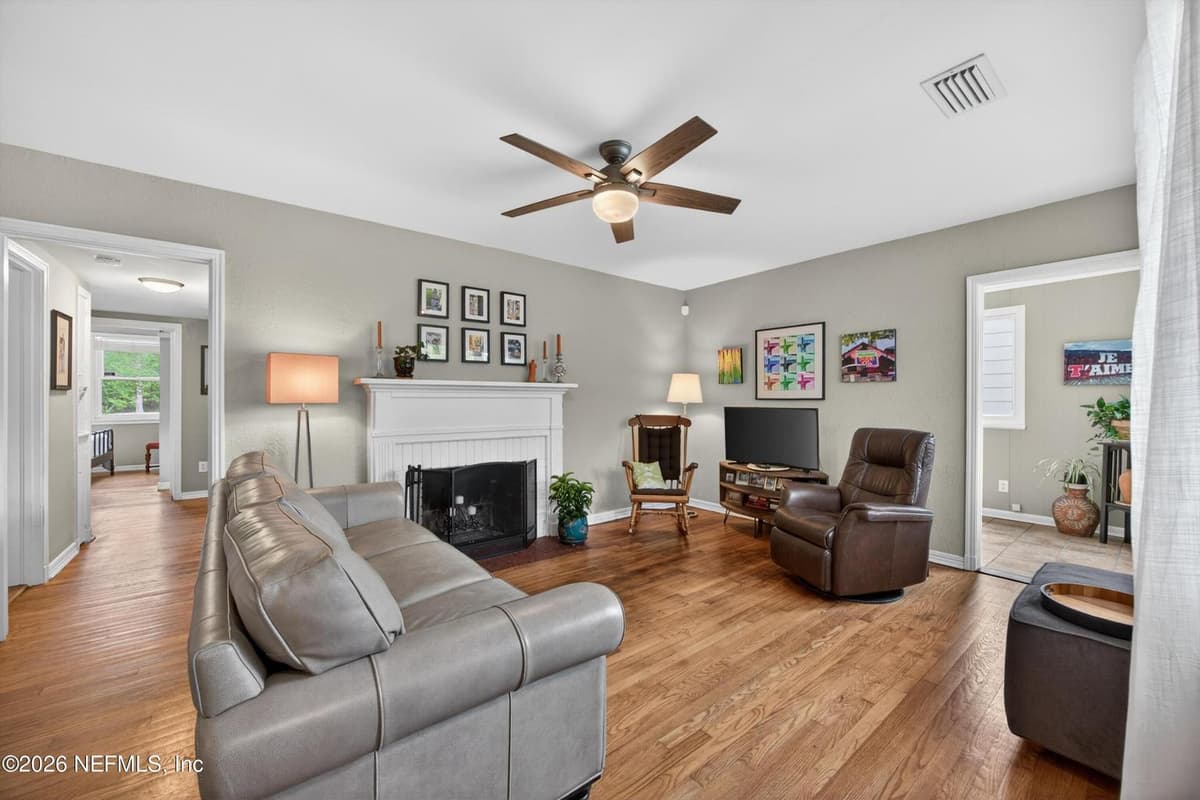 1573 CHARON Road, Jacksonville, FL 32205 2