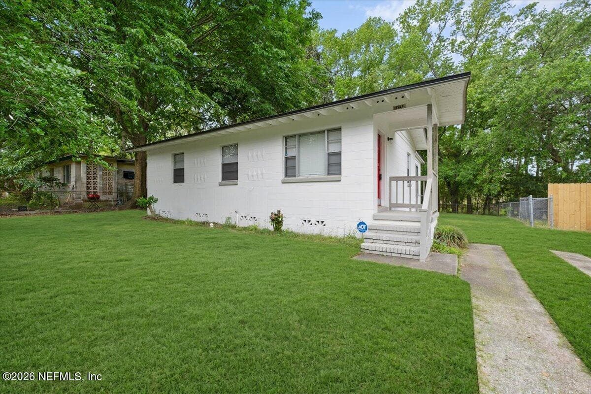 6238 PETTIFORD Drive W, Jacksonville, FL 32209 2