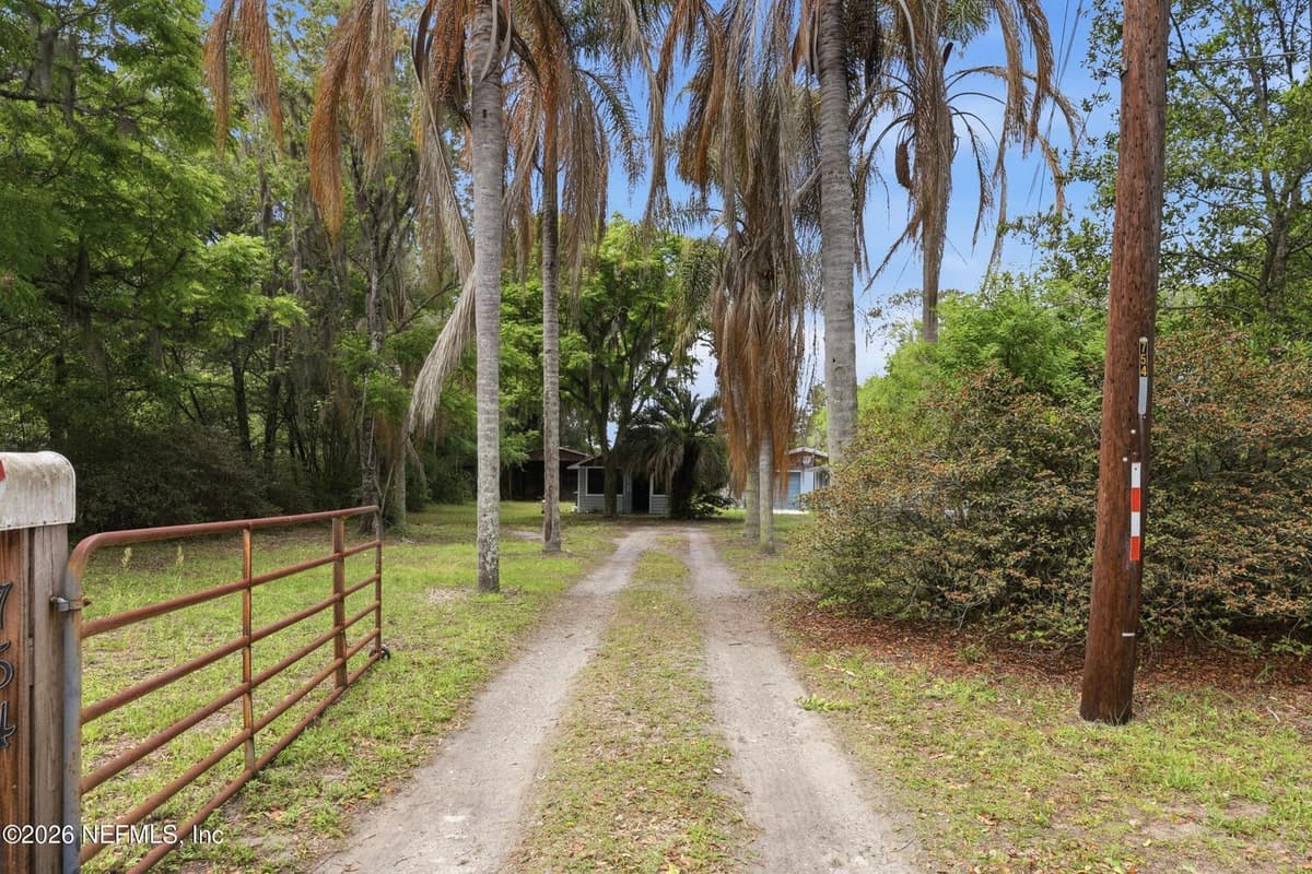 754 MCCARGO Street S, Jacksonville, FL 32221 2