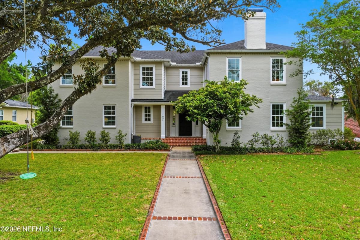 1052 HOLLY Lane, Jacksonville, FL 32207 3