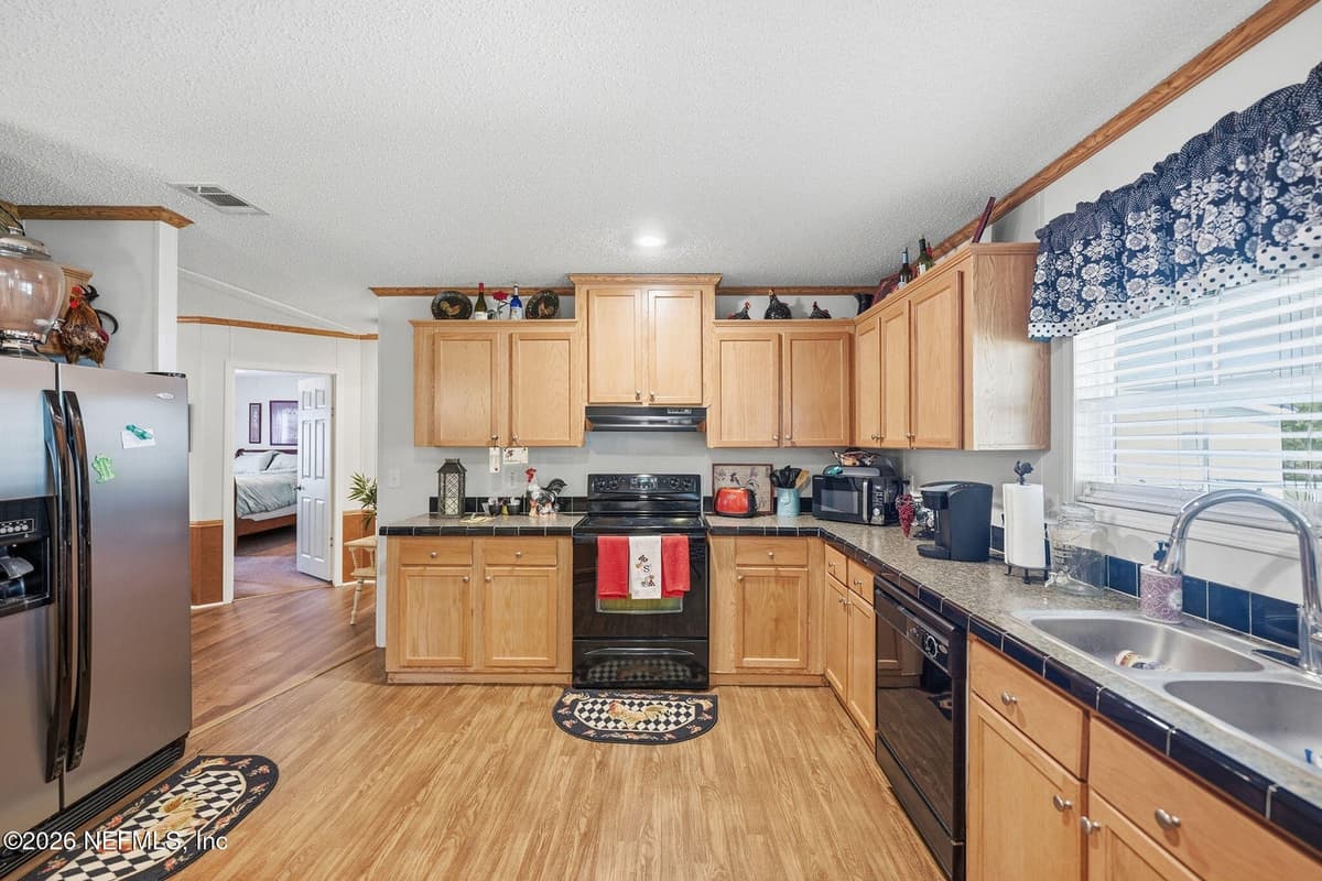 115 VERMONT Avenue, Crescent City, FL 32112 2