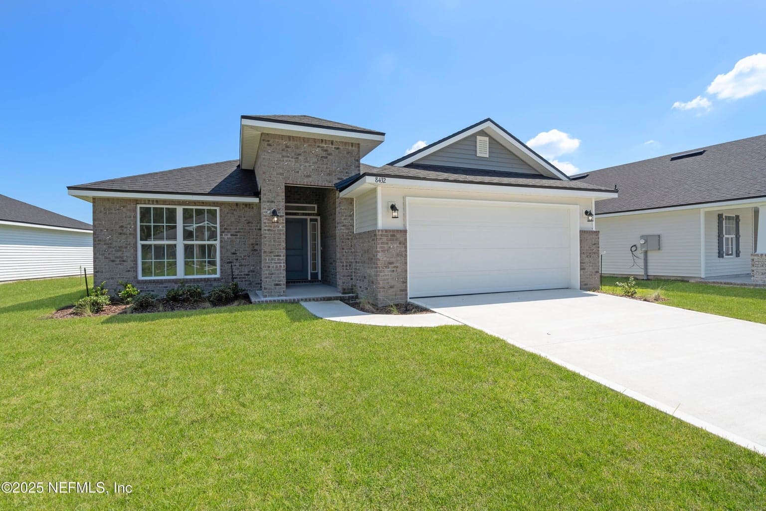 8351 HELMSLEY Boulevard, Jacksonville, FL 32219
