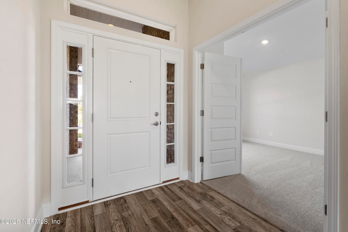8351 HELMSLEY Boulevard, Jacksonville, FL 32219 3